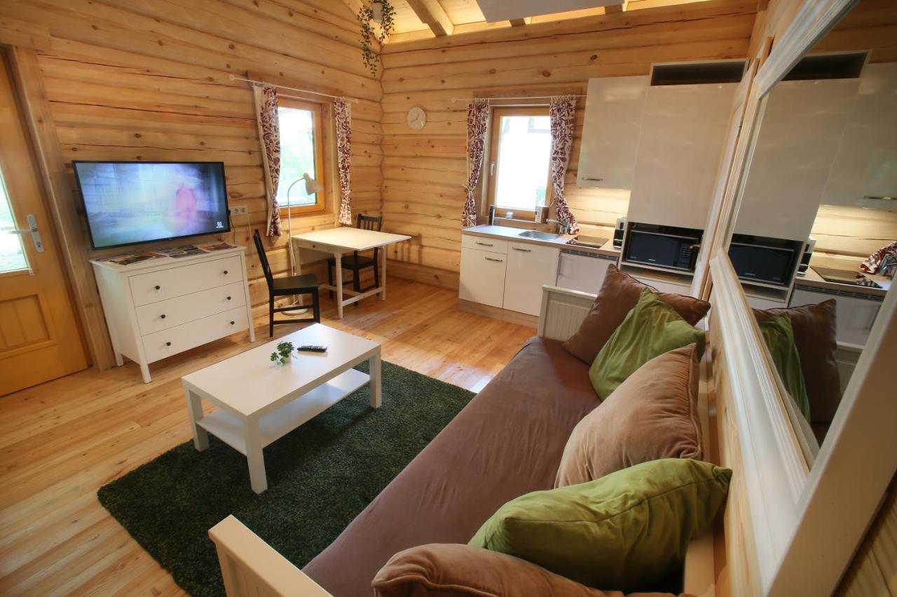 Blockhaus Chalet Mit Beheizbarem Badefass Und Infrarotsauna Auf Der Terrasse Oberschützen 외부 사진