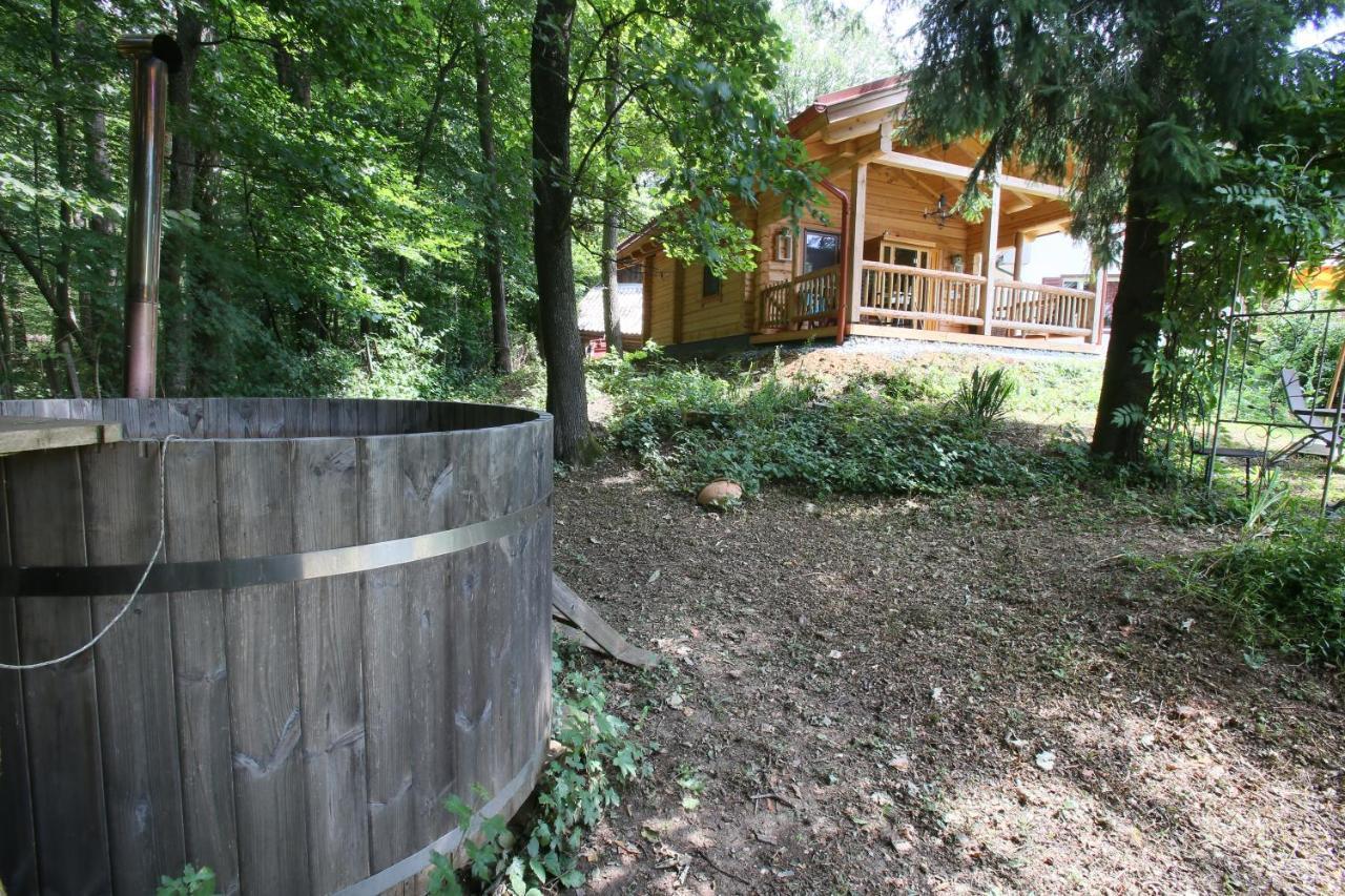 Blockhaus Chalet Mit Beheizbarem Badefass Und Infrarotsauna Auf Der Terrasse Oberschützen 외부 사진