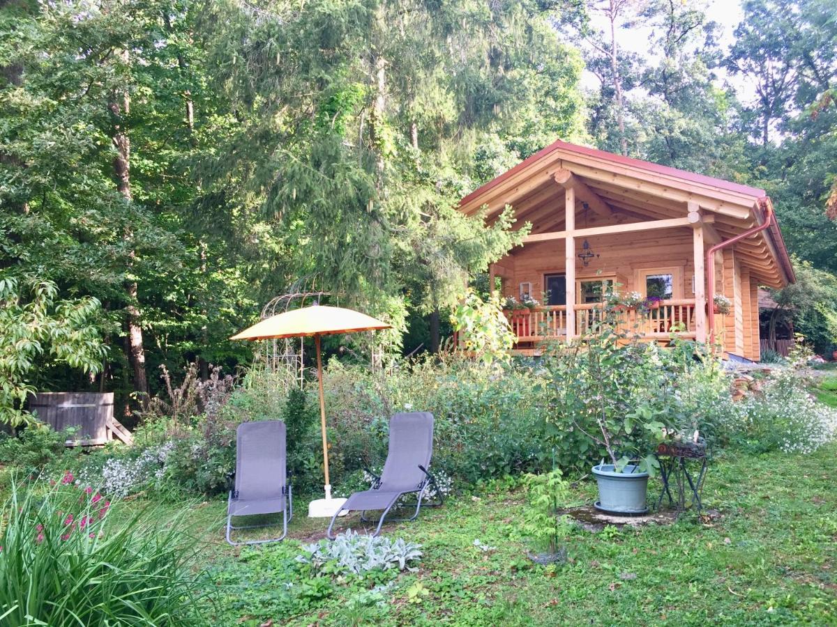 Blockhaus Chalet Mit Beheizbarem Badefass Und Infrarotsauna Auf Der Terrasse Oberschützen 외부 사진